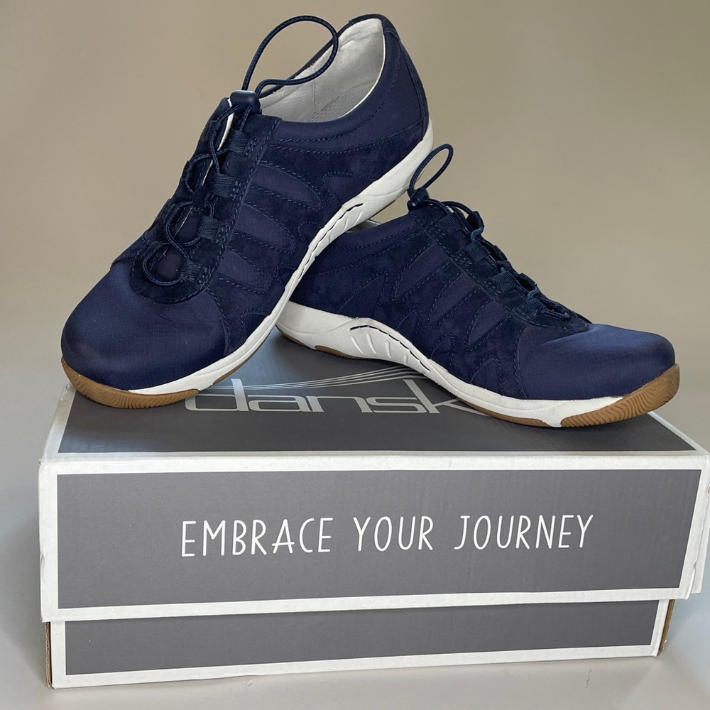 DANSKO Harlie Suede Navy shoes size 39